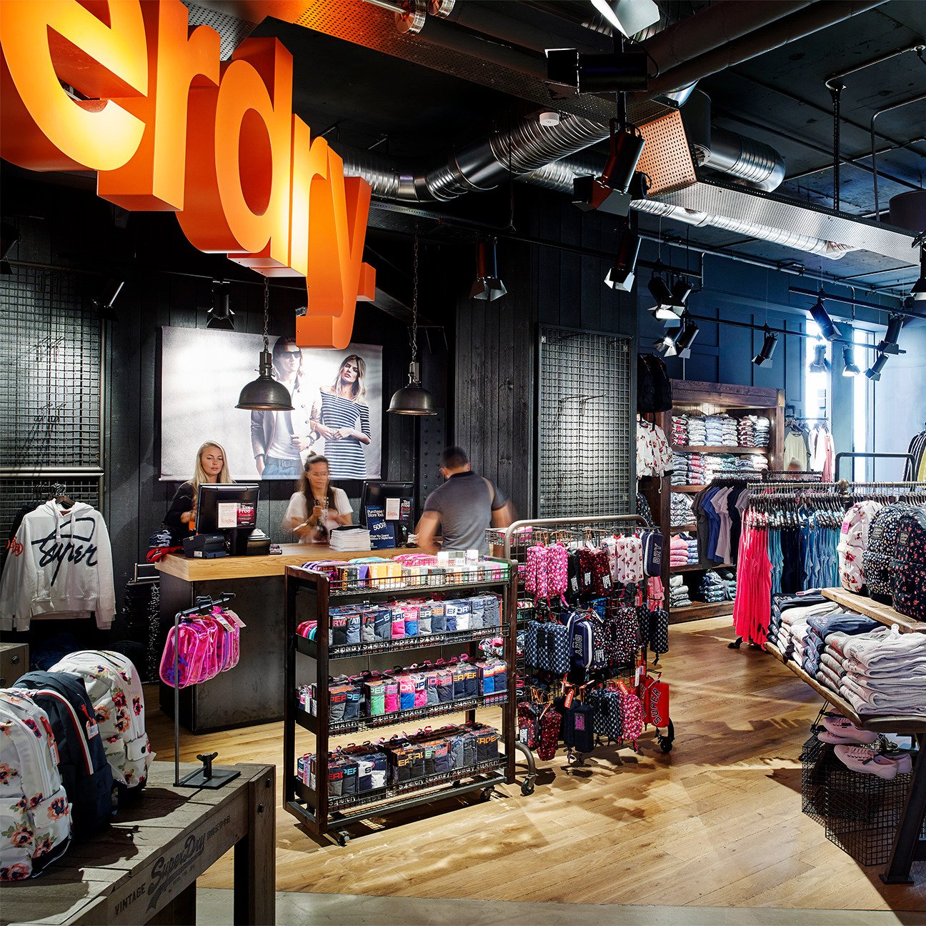 Kompassen Superdry